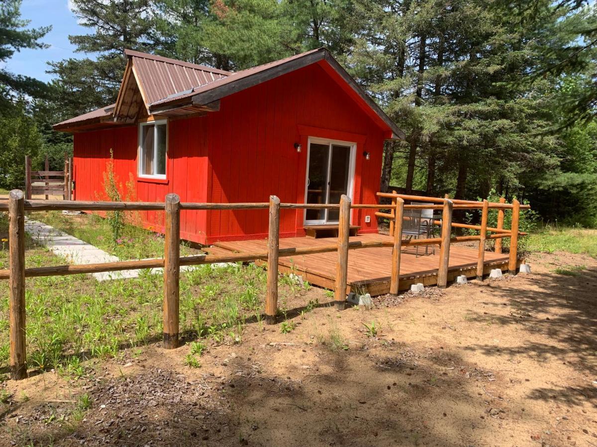 L'Auberge Refuge Du Trappeur Saint-Mathieu-du-Parc Exterior foto