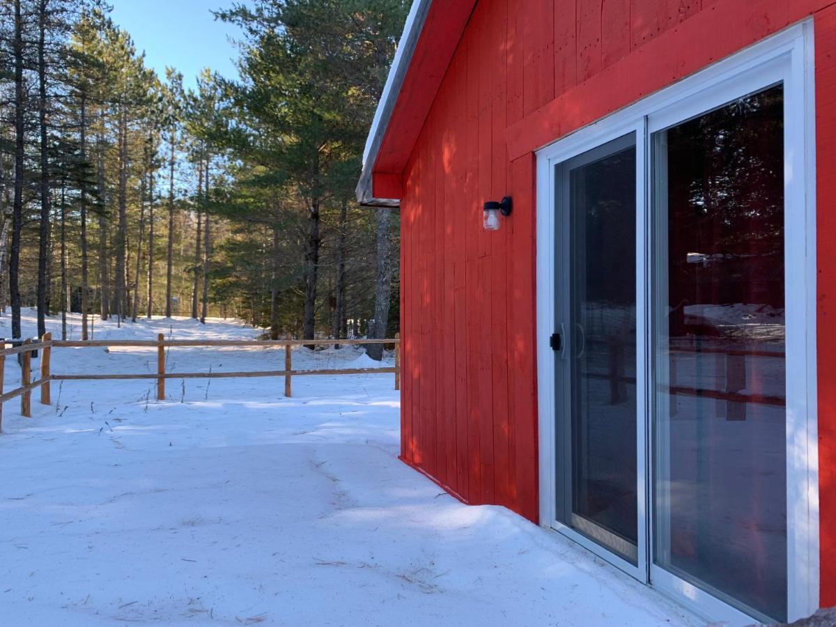L'Auberge Refuge Du Trappeur Saint-Mathieu-du-Parc Exterior foto